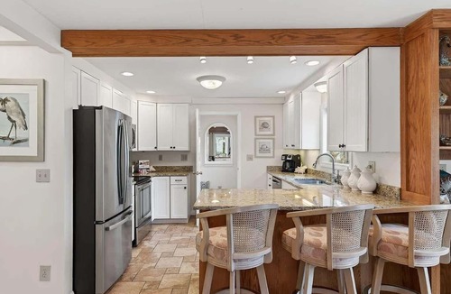 Ocean Park Apartment | Private Coastal 5 BD Home - Heart of Ocean Park