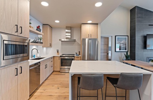 Tamarack Resort Condo | Private Condo|Fireplace|Top Floor Balcony|Plaza View