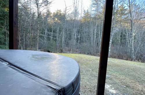 Newbury House | Private Family Friendly Ski&Lake Getaway on 2 acres. Short walk to Lake Sunapee