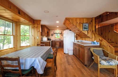 Raymond Cottage | Private Lakefront Retreat on Panther Pond | Canoe, Kayaks & Dock