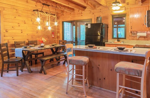 Mineral Cabin | Private Log Cabin with Hot Tub, Fire Pit & Porch