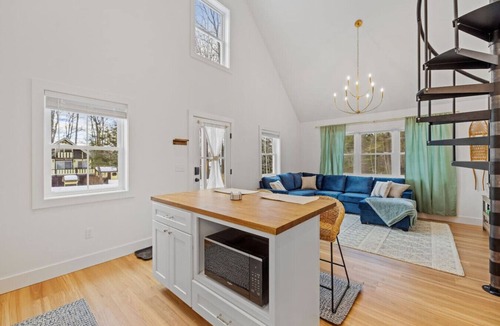 Tuftonboro House | Private Pond Cabin with Lake Access & Fire Pit