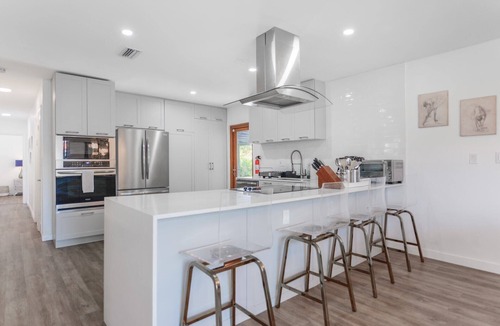 Olympia Heights House | Private Pool House w/4BR in Westchester Miami