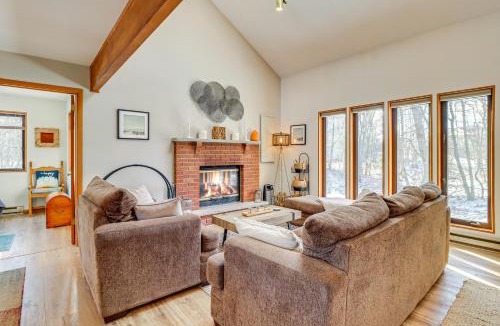 Long Pond House | Private Spa, Fire Pit & Deck: Poconos Home!