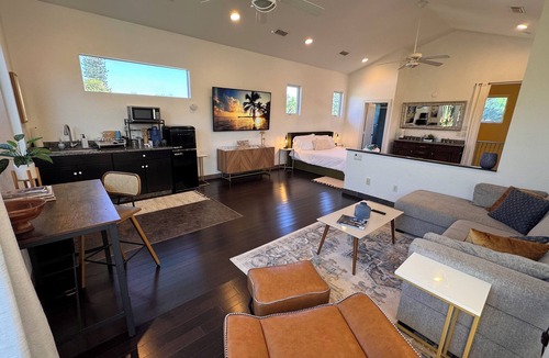 East Naples Apartment | Private Tree Top studio - 1 mile to 5th Ave, all the action & Naples Beach!