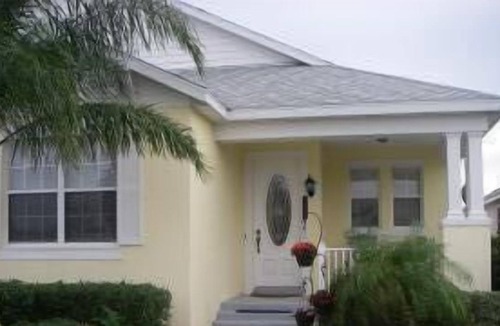 Vero Beach Villa | Private Villa Near Beach, Golf, Outlet Mall & Fine or Casual Dining. Pets.
