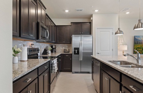 Four Corners House | PROMO Enchanted Wonderland 5 BR Townhouse in Windsor Cay - Blue Sky Villas