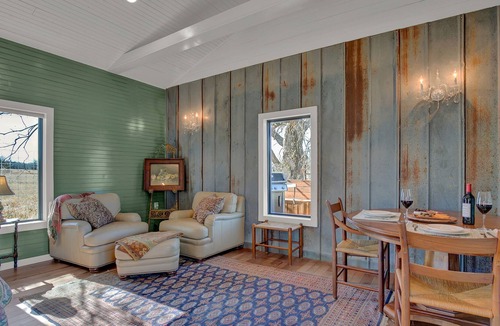 Albert Cabin | Quaint Cabin! - Next to Famous Town of Albert!