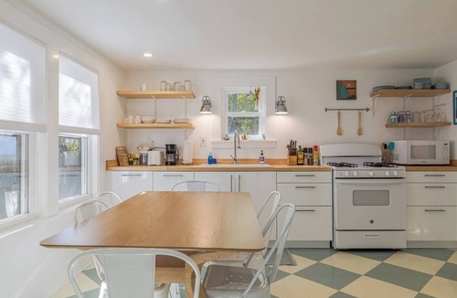 Bass Harbor House | Quaint Cottage in Bass Harbor! [Fiona`s Cottage]