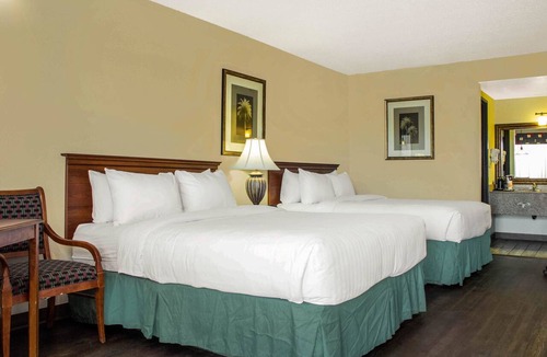 Pomerene Hotel | Quality Inn Benson I-10 Exit 304