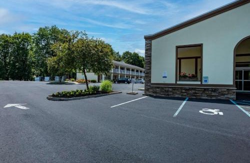 Arlington Hotel | Quality Inn Poughkeepsie