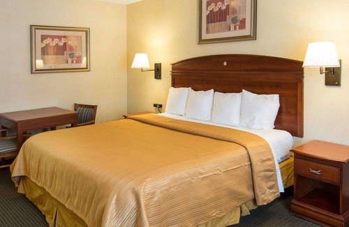 Takoma Park Hotel | Quality Inn Takoma Park