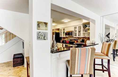 Fernandina Beach House | Quiet, Beautifully Updated Amelia Island Townhouse - Only 5 Minute Walk to Beach!