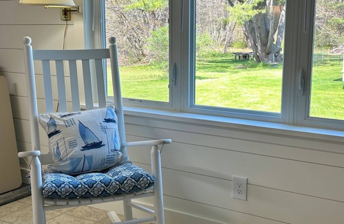 Kennebunkport Cottage | Quiet Cottage surrounded by beaches, restaurants, hiking, shops & Kennebunkport