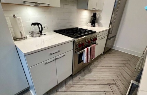 Cardozo Bed & Breakfast | Quiet Luxury Logan Circle Condo Walk to 14th St