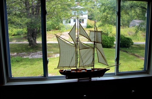 Boothbay Harbor House | Quintessential Cape Vibes in Boothbay