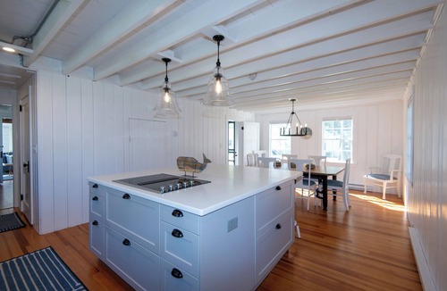 Kennebunkport Cottage | Quintessential Goose Rocks Beach Cottage in Prime Location