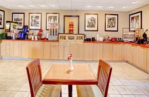 West Memphis Hotel | Ramada by Wyndham West Memphis