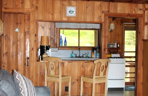 New Durham House | Rare find! Lakefront Cottage On Crystal Clear Merrymeeting Lake!