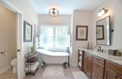 Raymond House | Raymond Retreat - Luxury Lake House