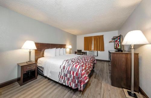 Cedar Mountain Hotel | Red Roof Inn Culpeper