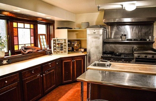Goshen House | Red,White & Blue/Brook Road Inn