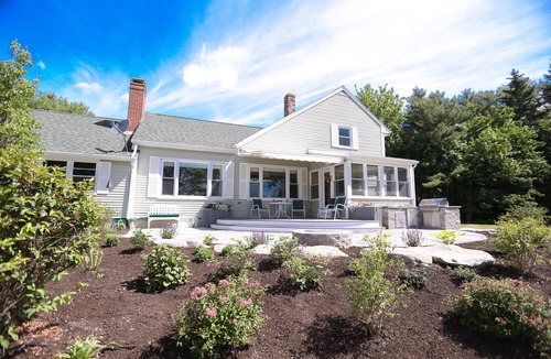 Lamoine House | Relax, Hodgkins' House, near Acadia, Bar Harbor with ocean views of Eastern Bay.