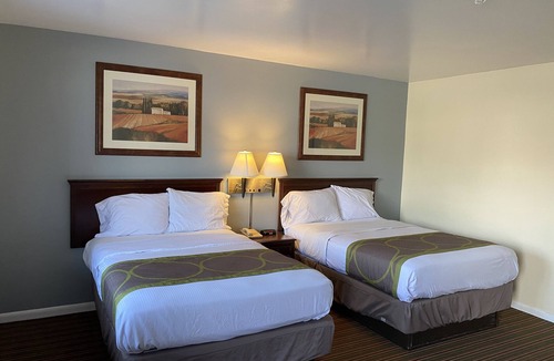 Brunswick Hotel | Relax Inn