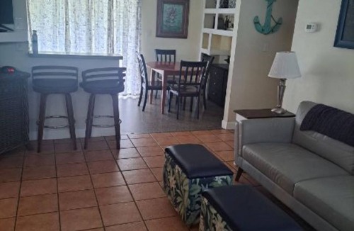 Cocoa West House | Relaxing 3 Bed/1.5 Bath "dog friendly". Sorry, No cats allowed. nSleeps 6