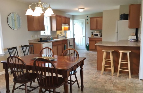 Eastport House | Relaxing Oceanfront Getaway