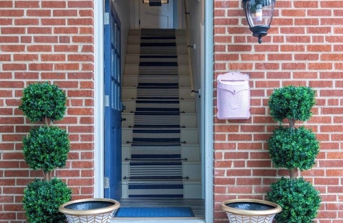 Annapolis Condo | Renovated Apt In Historic Dist w/2 Parking Spots