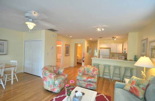 Truman Annex House | Renovated Corner Unit