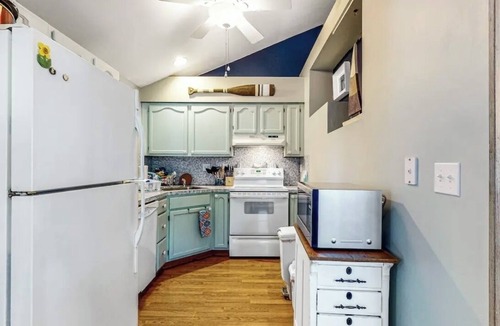 Ocean Pines House | Rhapsody in Blue Beach Cottage in Ocean Pines OC MD w/Beach Club Parking Pass