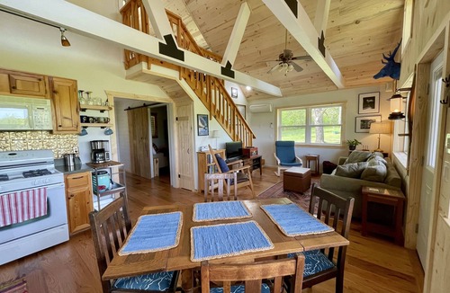 Saint Joe Cabin | Ridge Top Cabin minutes away from Buffalo National River with privacy and views.
