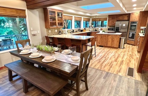 Rhododendron Cabin | Riverfront A-frame Mt Hood! Skiing*Hiking*Hot tub