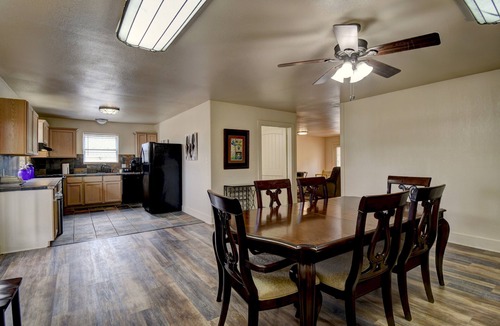 Ingram House | Riverview Lower, 2BR/1BA, Balcony, Sleeps 6