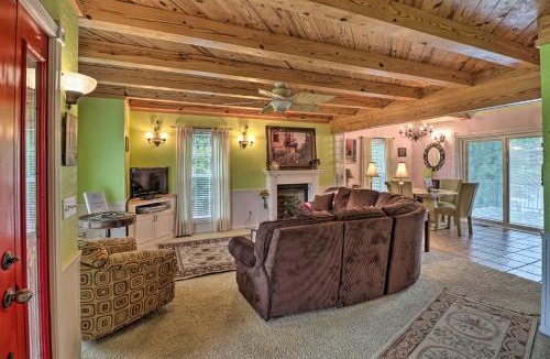 Boswell House | Ruby’s Landing Cottage w/Deck & White River Views