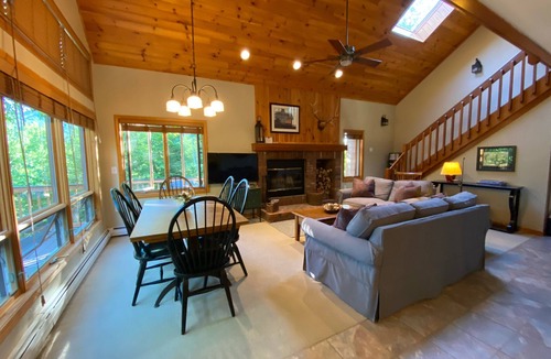 Carroll House | Rustic Elegance - 3 Bedroom Townhome at Bretton Woods