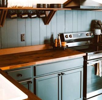 New Market House | Rustic Mountain Cabin with Porch & Fire Pit in New Market, Virginia