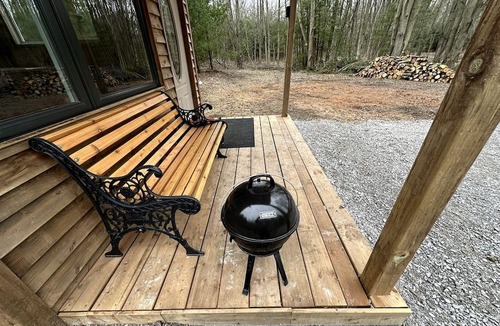 Langton Cabin | Rustic Tiny Home Surrounded by Nature and Forest Trails in Simcoe, Canada