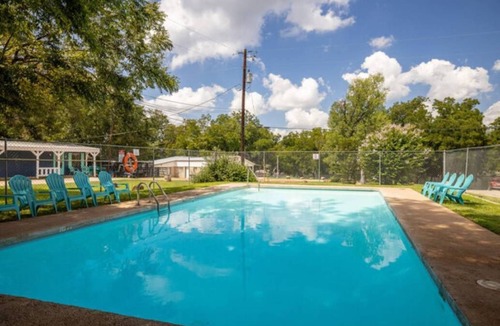 Burnet RV Rental | RV Site - Pull Through 35