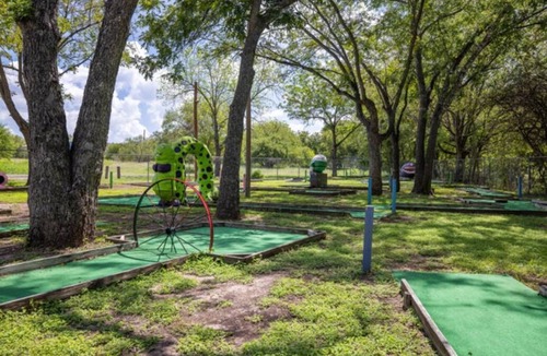 Burnet RV Rental | RV Site - Pull Through 38