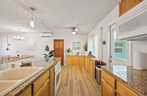 Satellite Beach Apartment | Sandpiper 𓇼 5BR/4BA Across From Beach! Sleeps 16