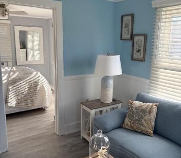 Chincoteague House | Sandpiper Retreat Chincoteague Island APT-A