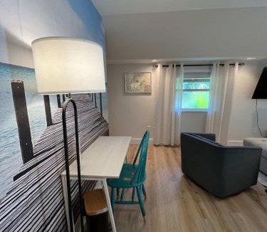 Roseland Apartment | Sandy Pines Perch - Your Indian River Dock Life Base Camp