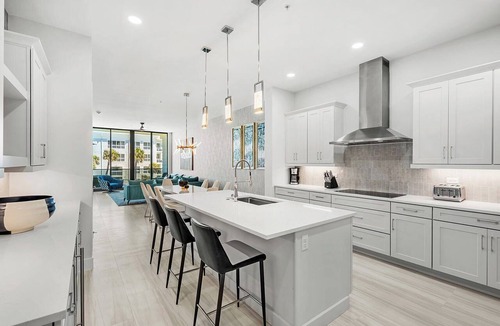 Melbourne Beach Condo | Sandy Solace | Stylish Ocean View Condo w/Balcony, Premium LR/DR & Huge Master