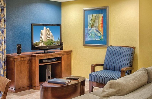 Pompano Isles Resort | Santa Barbara | Group Beach Retreat | Pool + Beach | 2BR