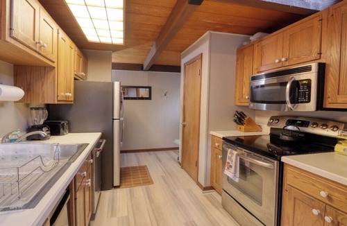 Basye Cabin | Sauna☆Pool Table☆Bar☆2 Fireplaces☆ 4 Bedroom+Loft Cabin☆ On Bryce Resort