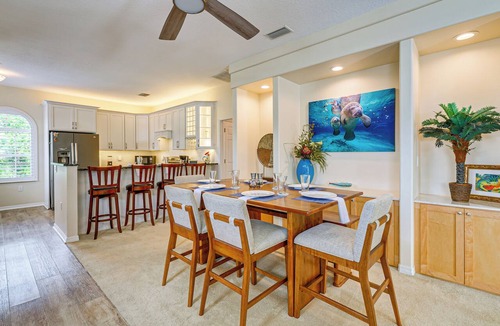Homosassa House | Scallop HQ: 3 Boat Docks and Free Golf Cart!