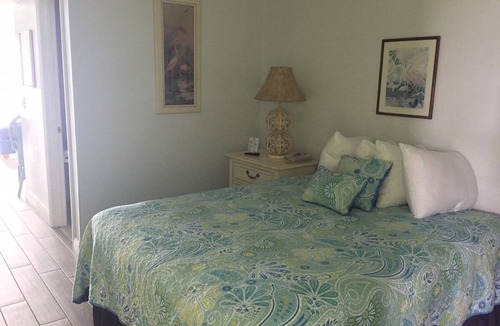 Indialantic By The Sea Resort | Scenic Pool View Room: Your Romantic Getaway Spot | Free Parking